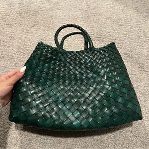 Dragon Diffusion Santa Croce in Small Forest